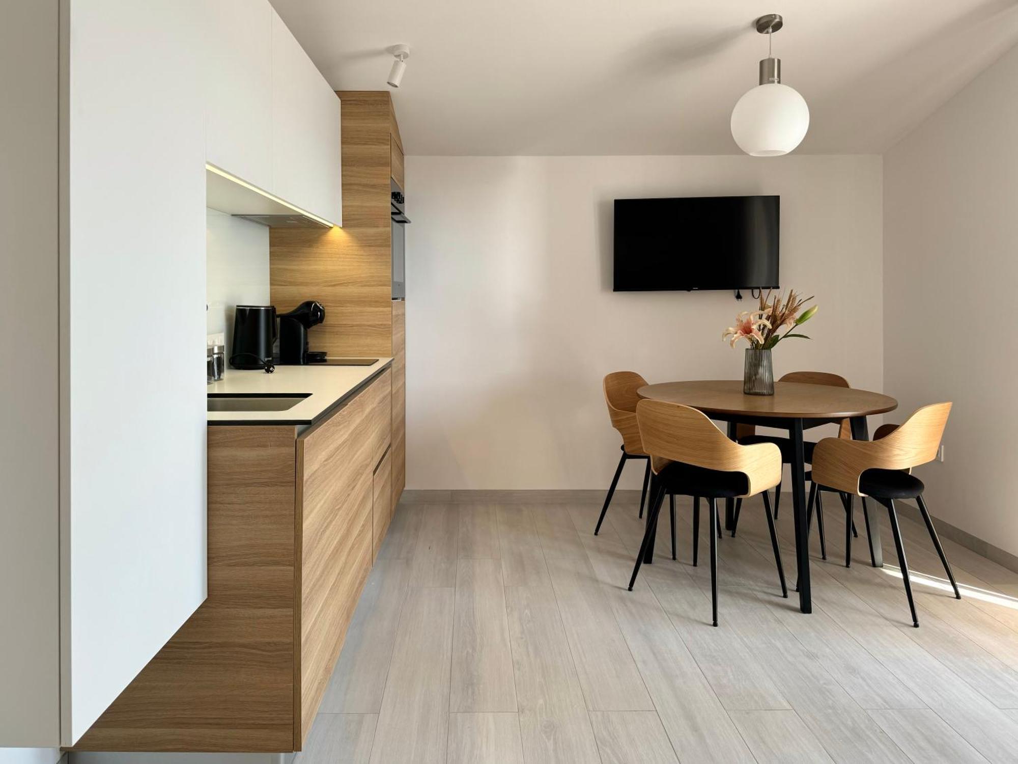 Apartments S&V 마슬레니차 외부 사진