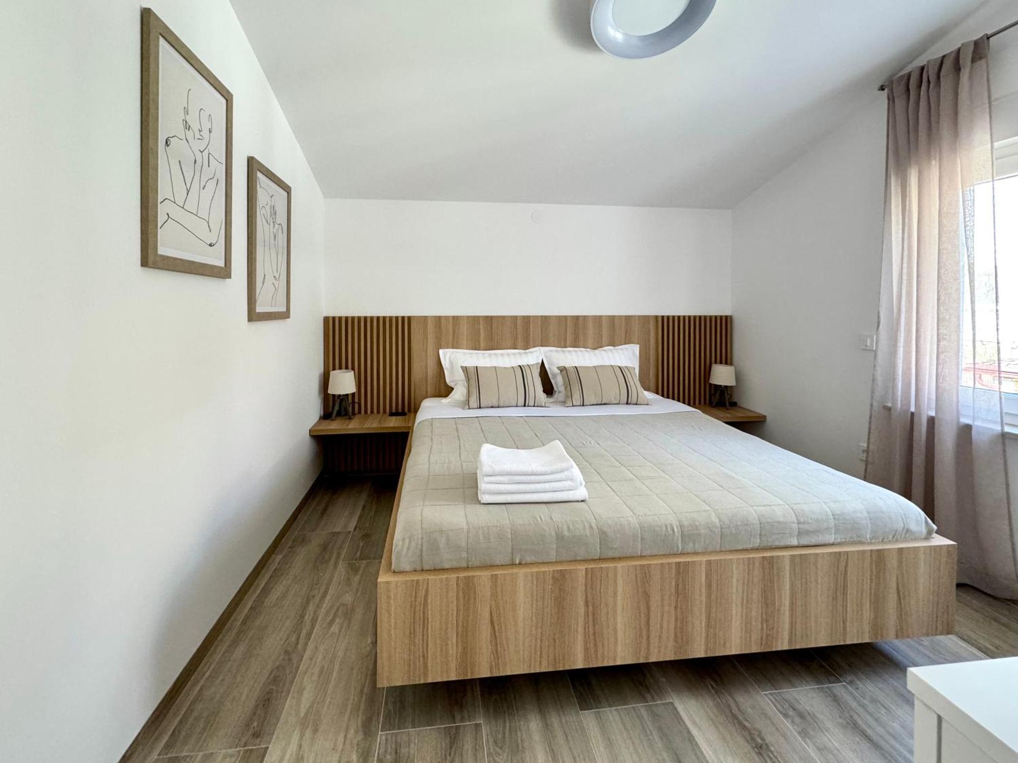 Apartments S&V 마슬레니차 외부 사진