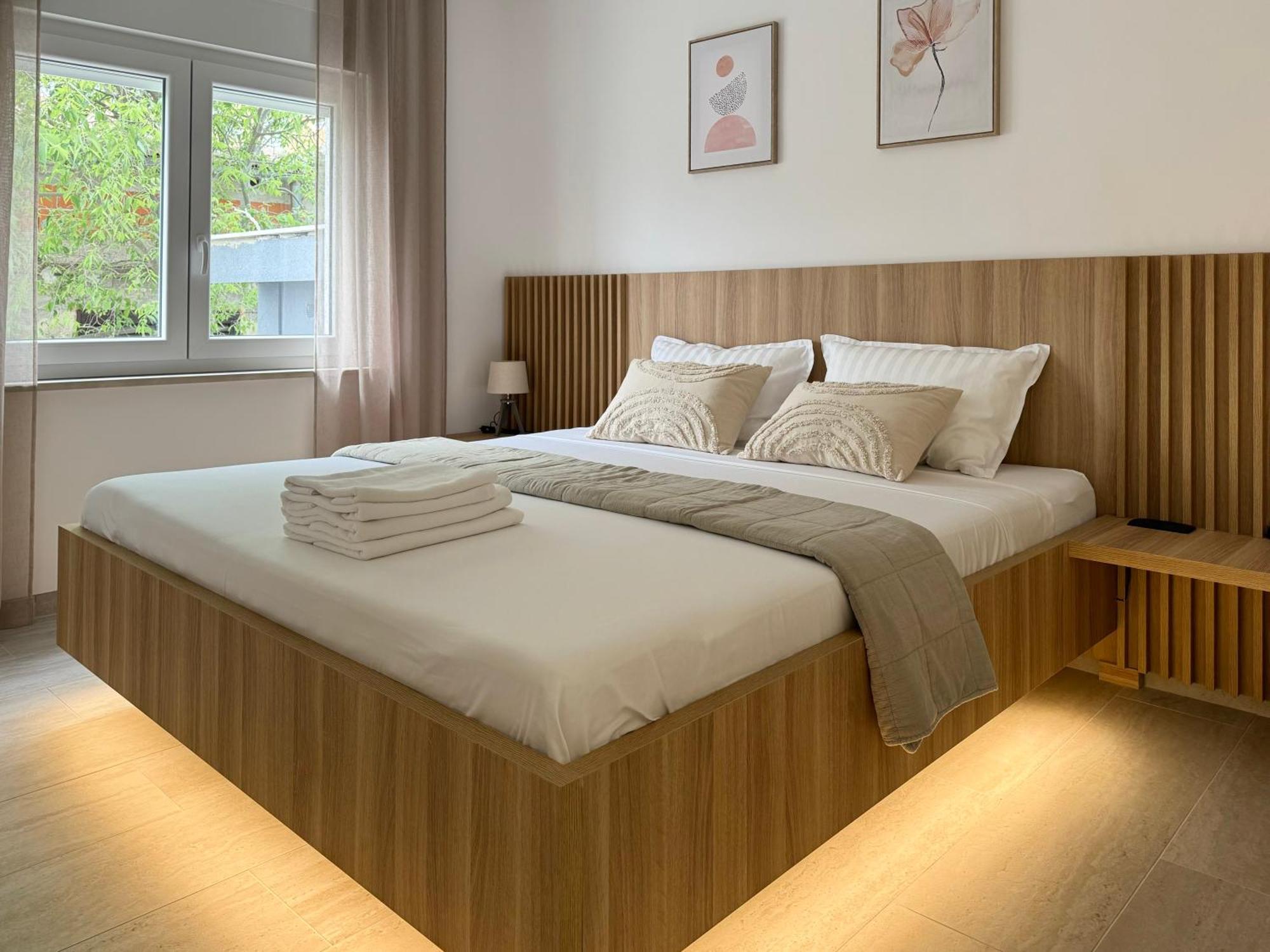Apartments S&V 마슬레니차 외부 사진